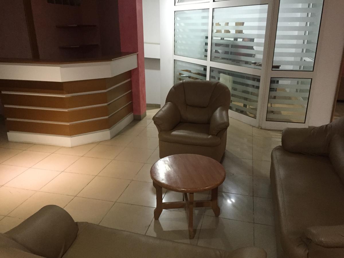 White Palace Hotel Antananarivo Kültér fotó