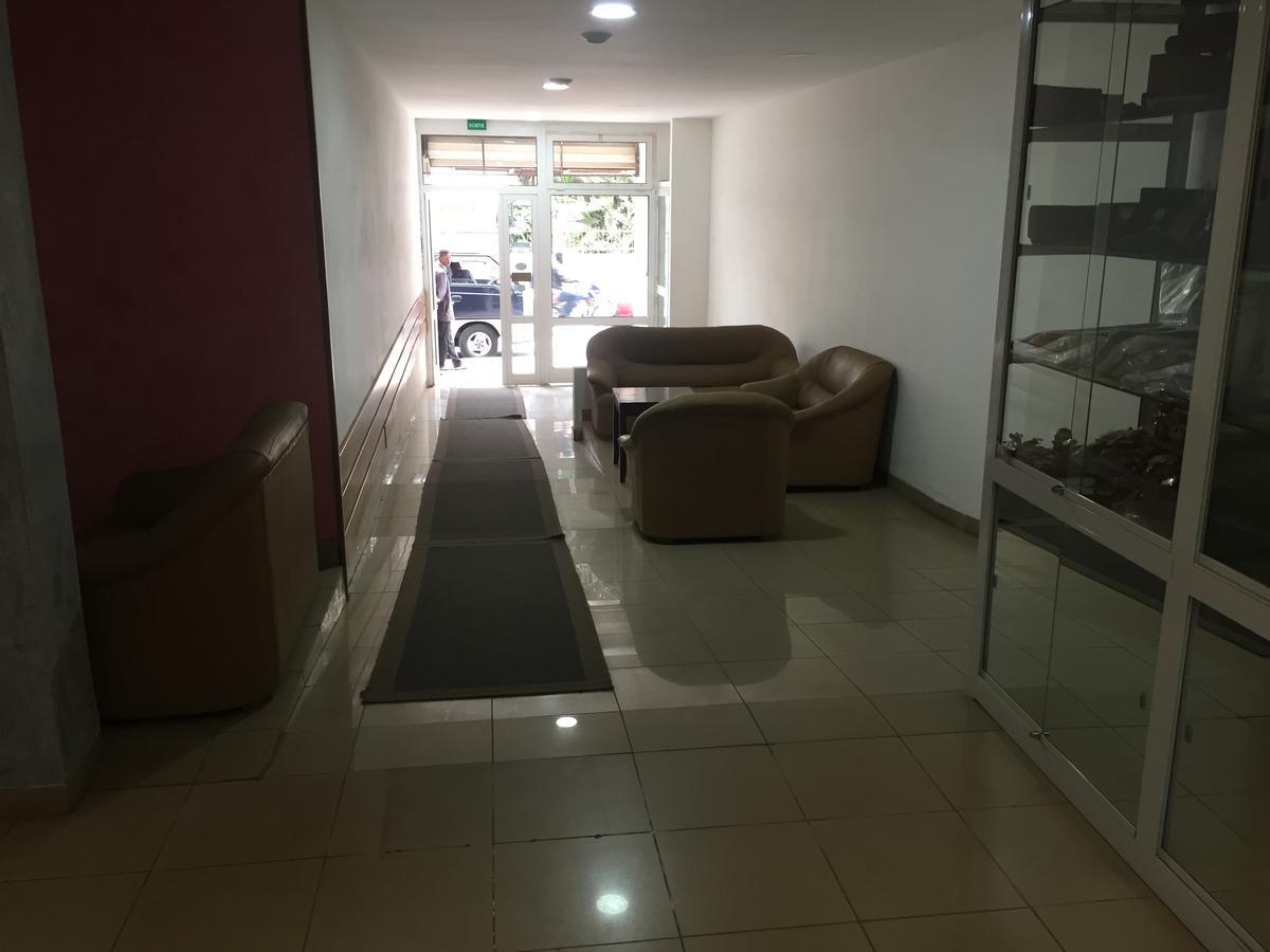 White Palace Hotel Antananarivo Kültér fotó